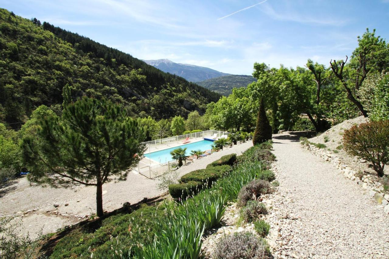 Chambre Une Fenetre Sur Le Ventoux La Clue Plaisians Exteriör bild